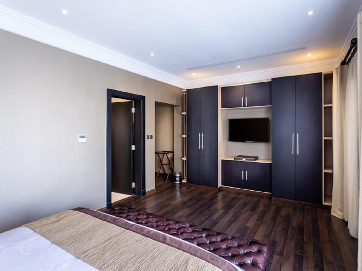 Braira Hettin Hotel & Resort Riyadh Bagian luar foto